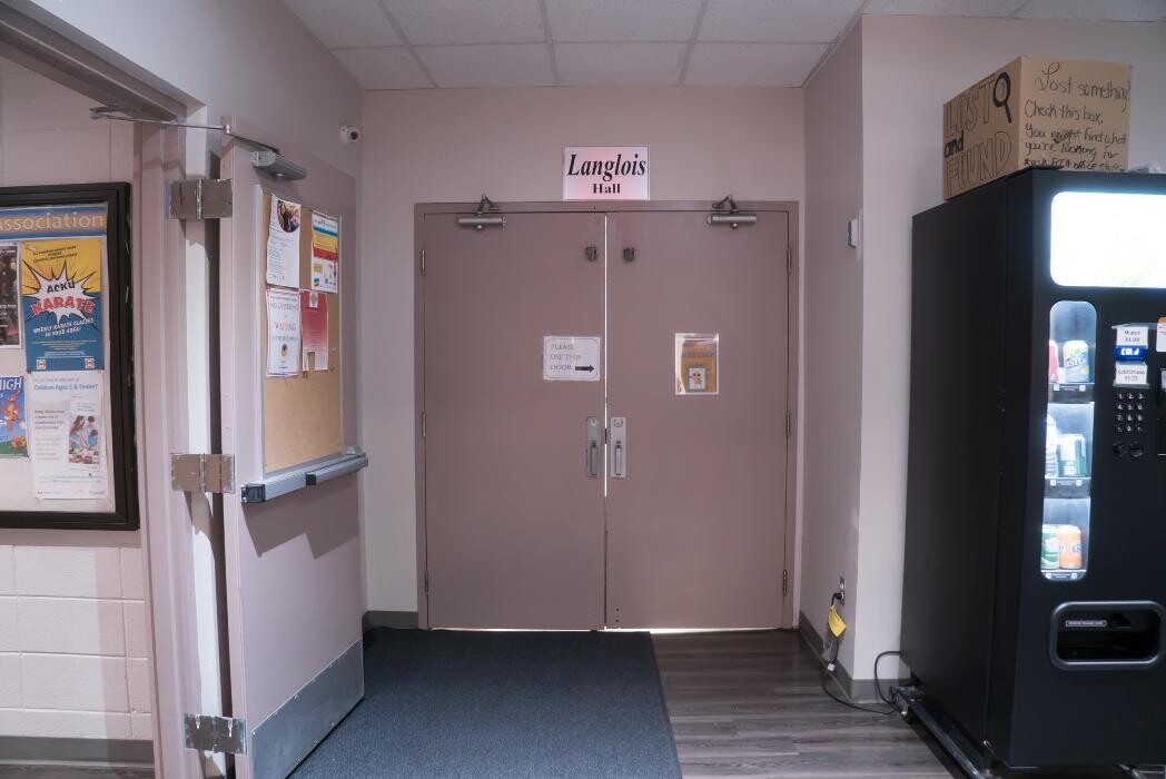 Images Falconridge/Castleridge Community Association