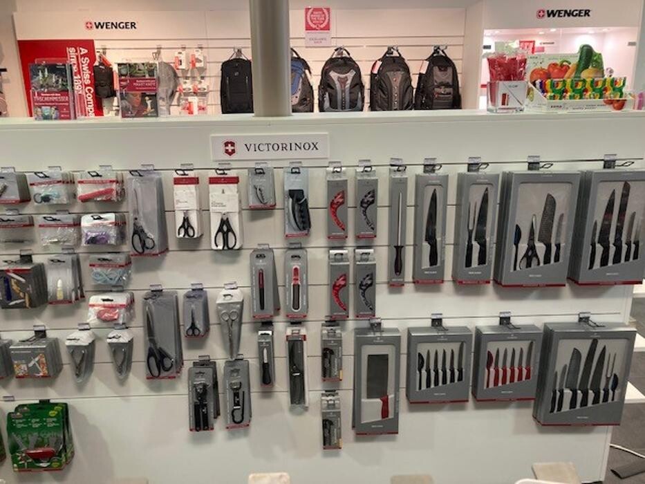 Bilder Wenger Factory Store