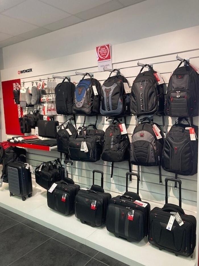 Bilder Wenger Factory Store