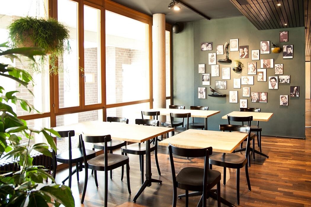 Bilder Parktheater Gastro AG