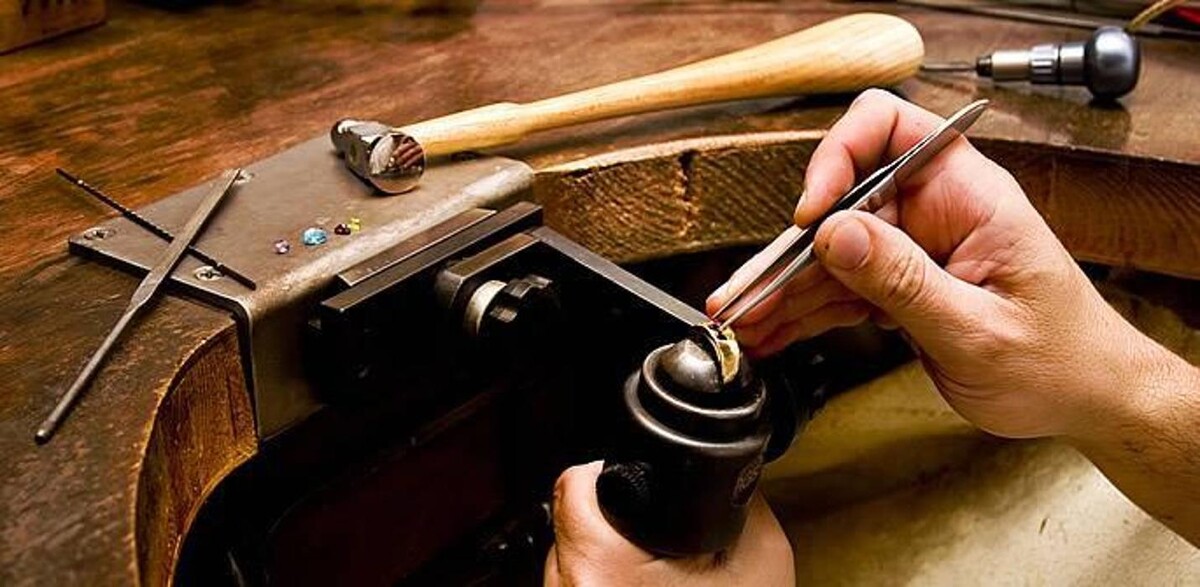 Bilder Guignard Horlogerie