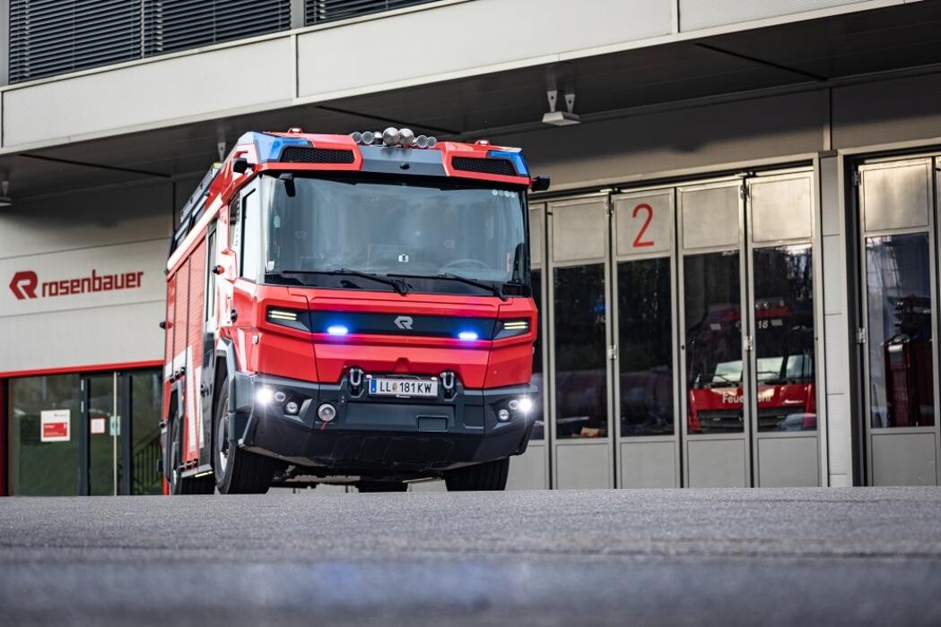 Bilder Rosenbauer Schweiz AG