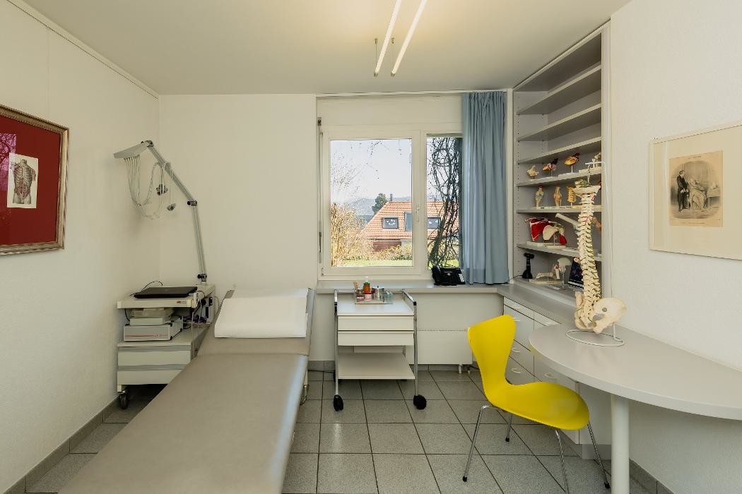 Bilder Dr. med. univ. Lemis Kravecz