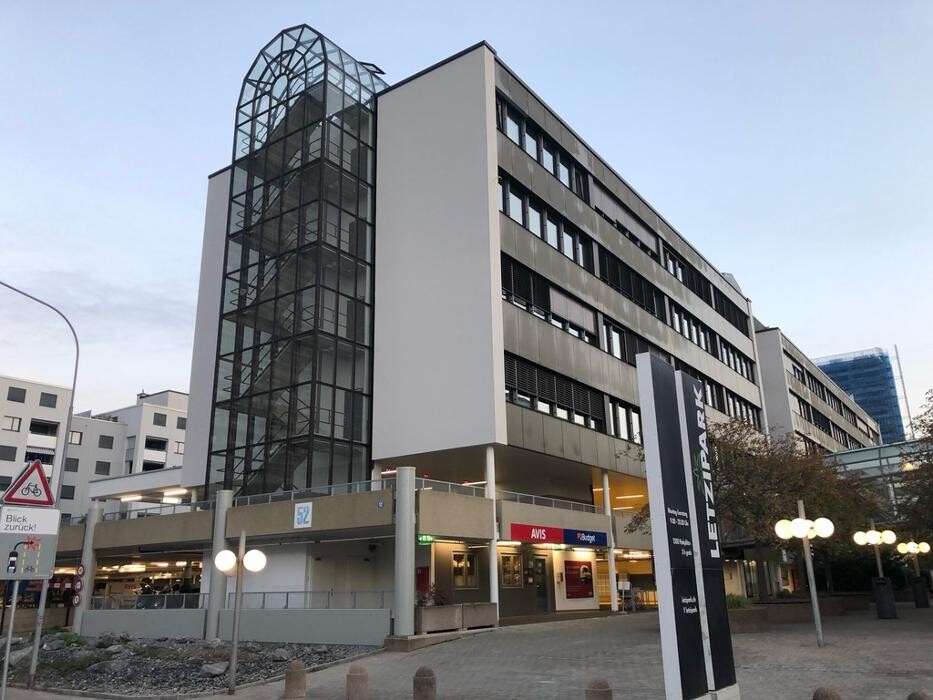 Bilder Avis Autovermietung - Zürich Letzipark