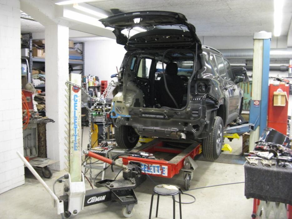 Bilder CARROSSERIE Zollikerberg AG
