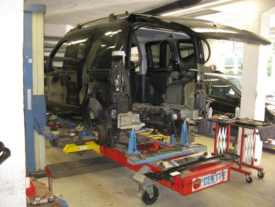Bilder CARROSSERIE Zollikerberg AG