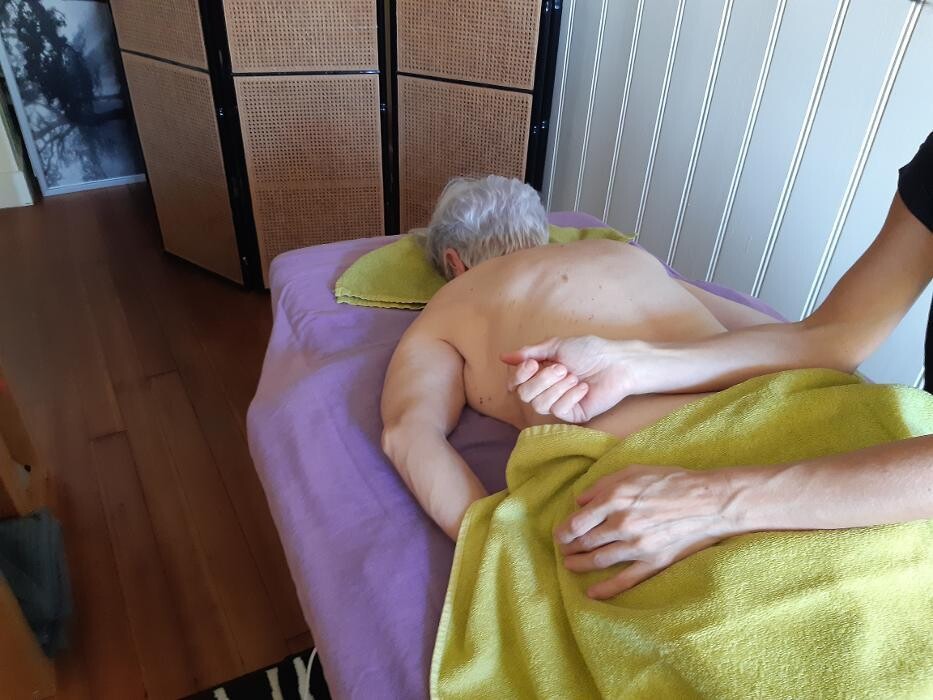Bilder Le Petit Coin Massages : massage et soin énergétique