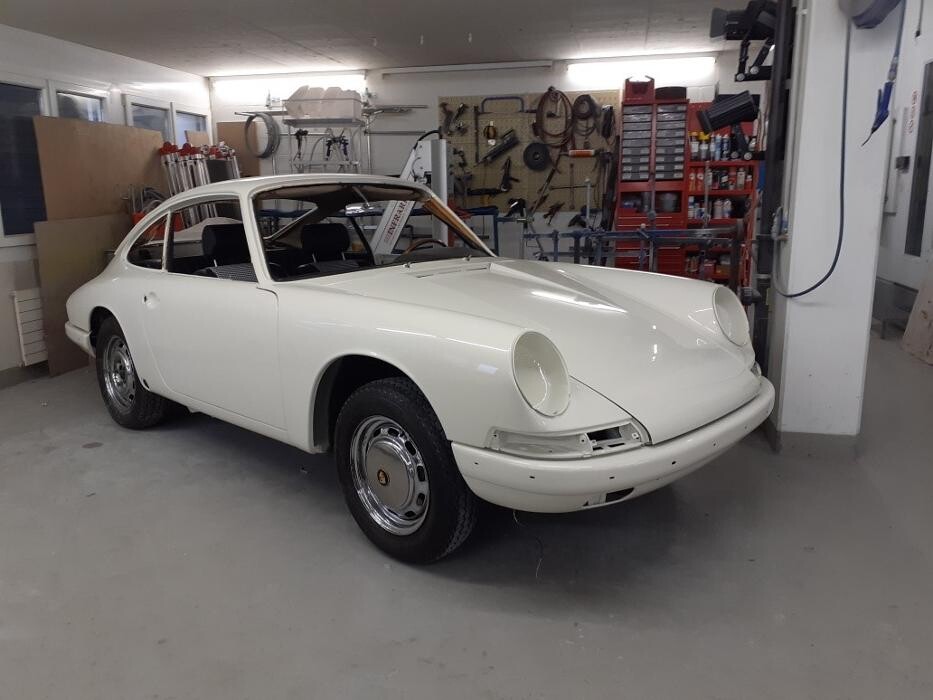 Bilder Taravella AG - Autospritzwerk & Carrosserie