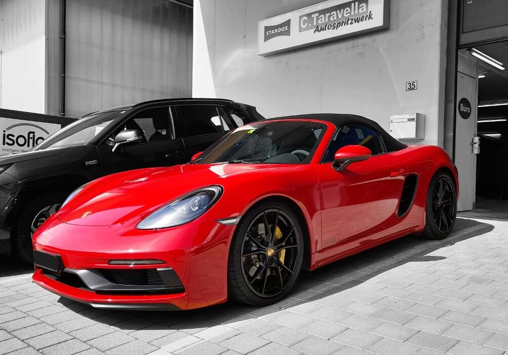 Bilder Taravella AG - Autospritzwerk & Carrosserie