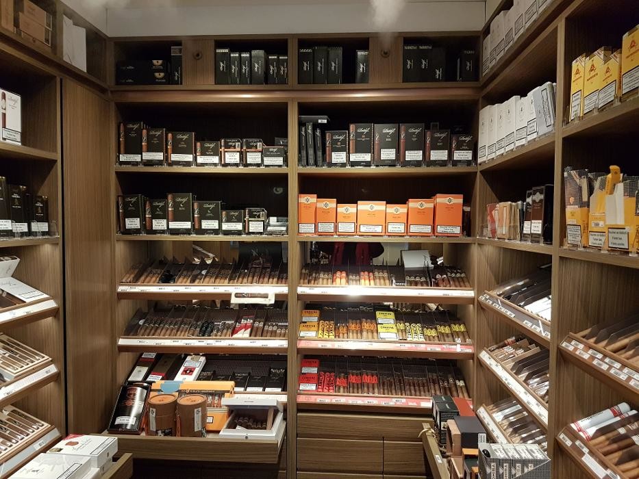 Bilder Davidoff of Geneva since 1911 by Zigarren Dürr