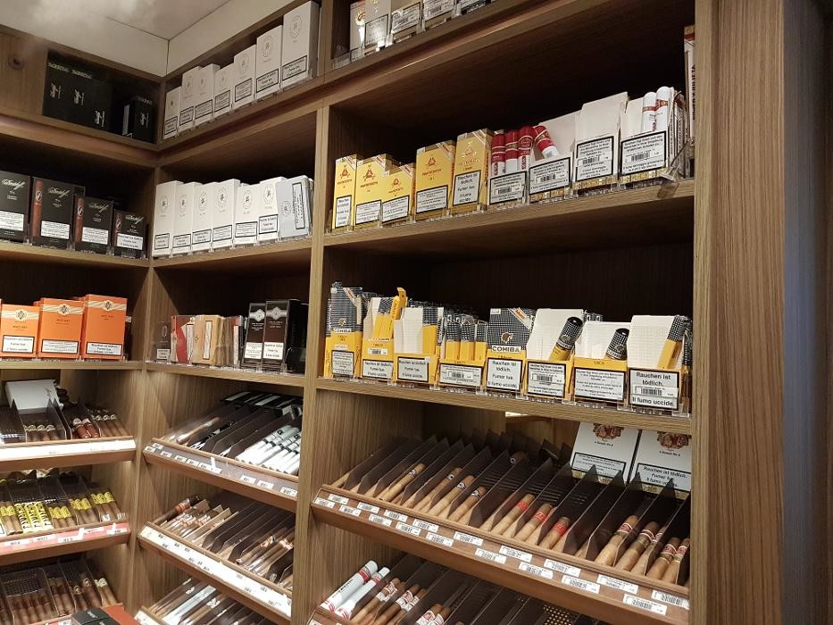 Bilder Davidoff of Geneva since 1911 by Zigarren Dürr