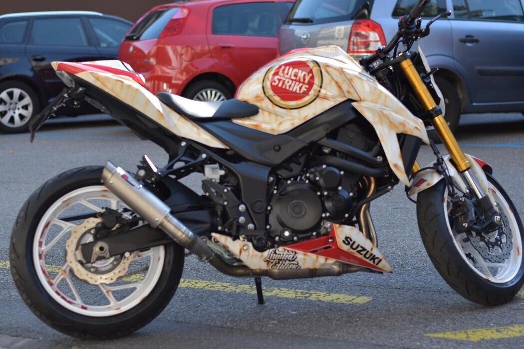 Bilder Moto Furia