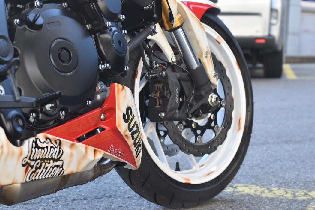 Bilder Moto Furia