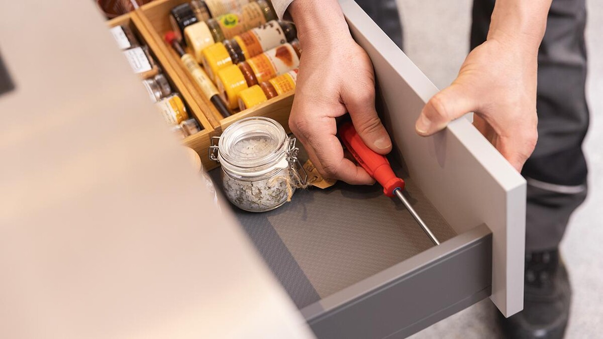 Bilder Sanitas Troesch, Service und Reparatur Biel/Bienne