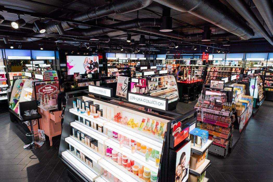 Bilder SEPHORA ZURICH STATION SHOPVILLE