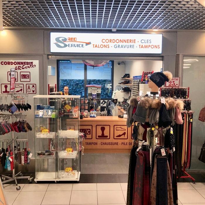 Bilder Sabo Service - Cordonnerie Genève