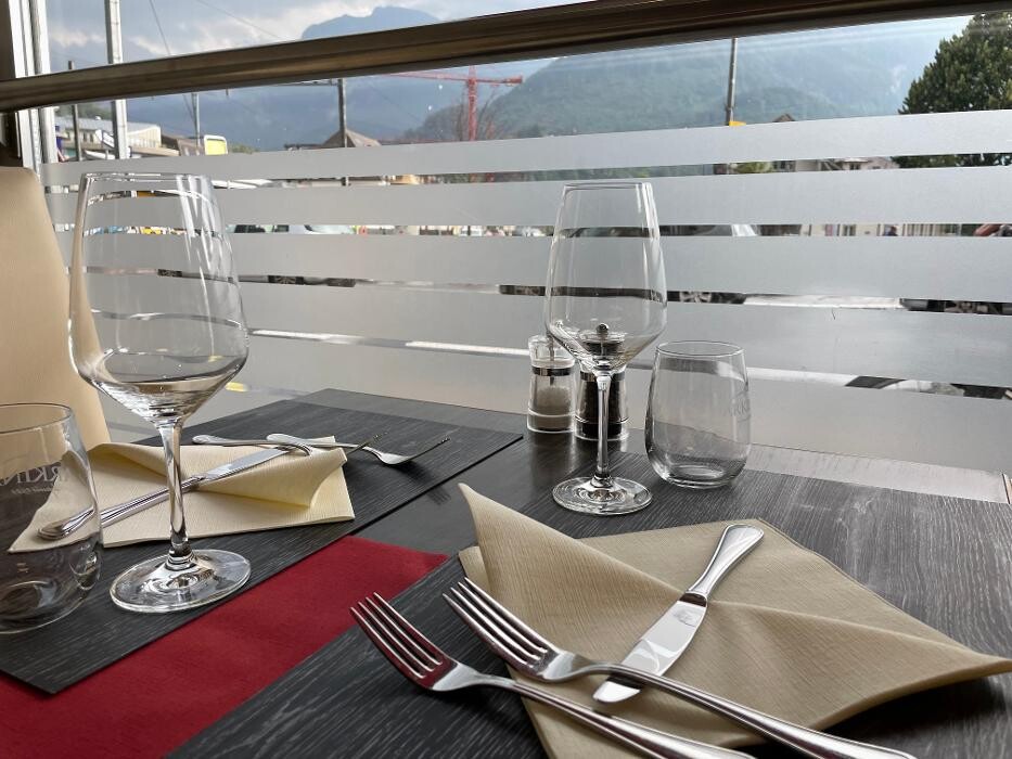 Bilder Restaurant Café Gleis 3 - Swiss Cuisine