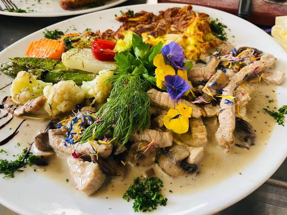 Bilder Restaurant Café Gleis 3 - Swiss Cuisine