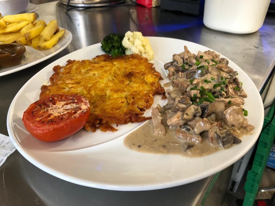 Bilder Restaurant Café Gleis 3 - Swiss Cuisine