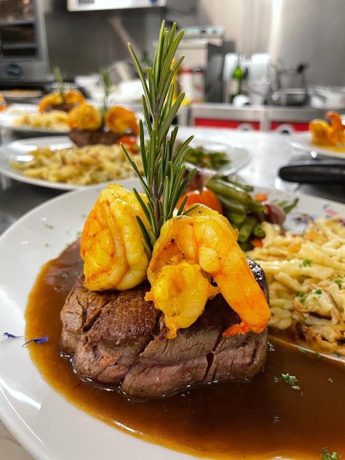 Bilder Restaurant Café Gleis 3 - Swiss Cuisine