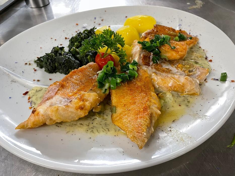 Bilder Restaurant Café Gleis 3 - Swiss Cuisine