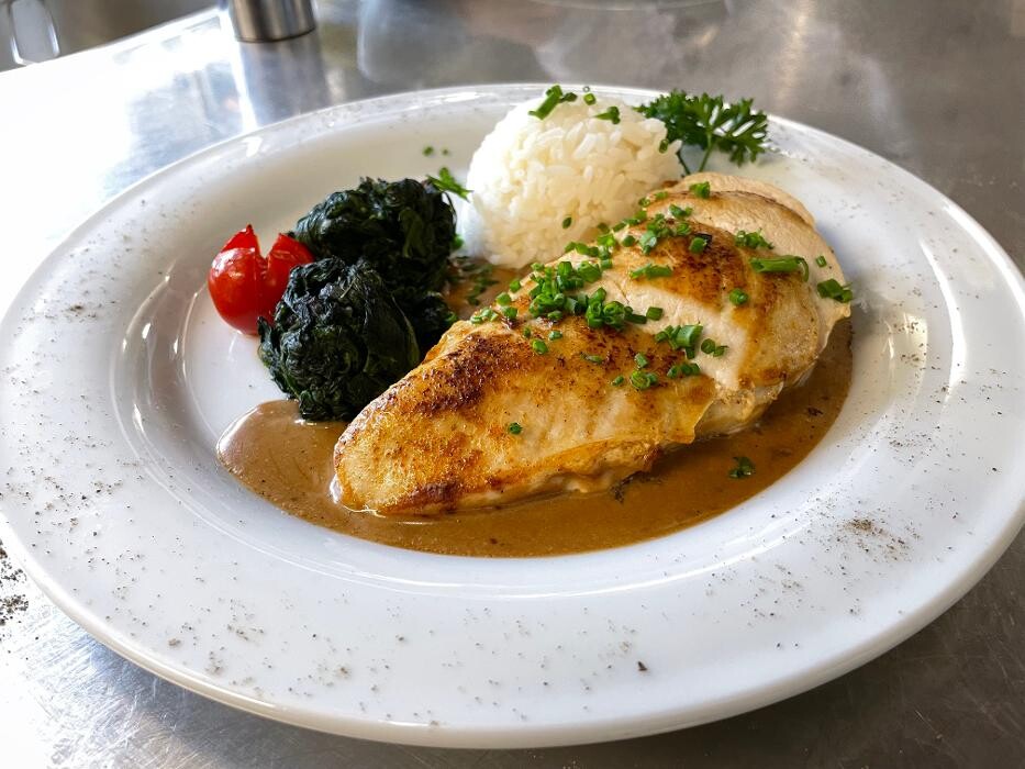 Bilder Restaurant Café Gleis 3 - Swiss Cuisine