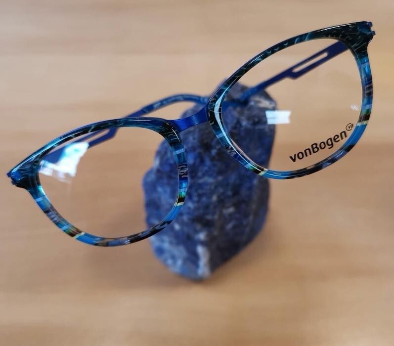Bilder Ebneter Optik, Brillen & Kontaktlinsen