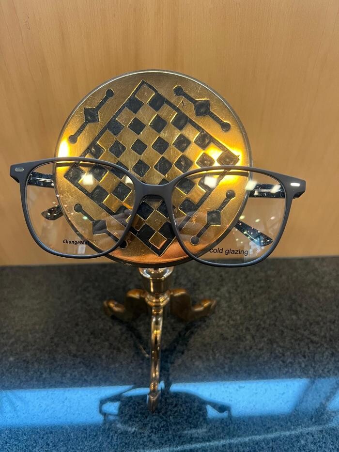 Bilder Ebneter Optik, Brillen & Kontaktlinsen