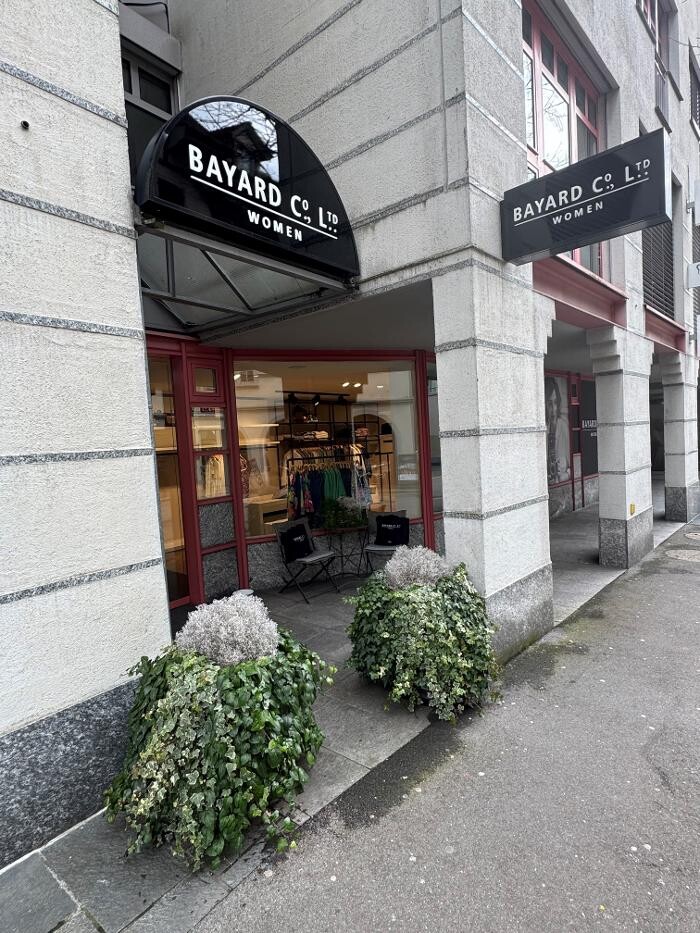 Bilder BAYARD CO LTD WOMEN