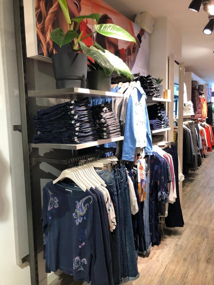 Bilder Cecil Shop