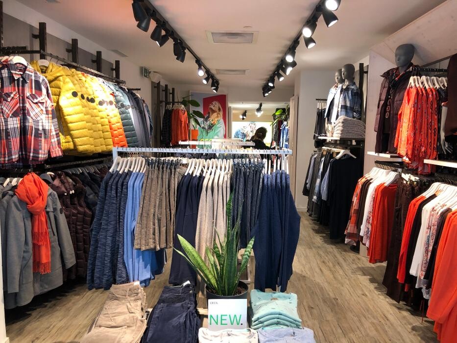 Bilder Cecil Shop