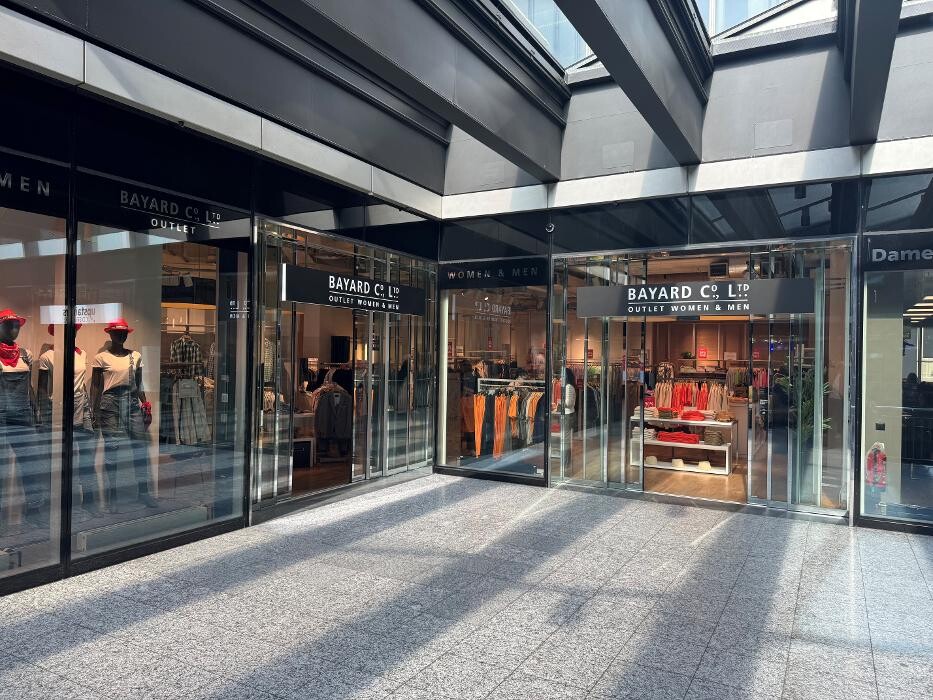 Bilder BAYARD CO LTD OUTLET SBB