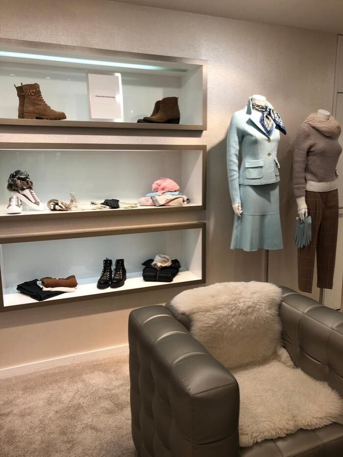 Bilder Marc Cain Shop