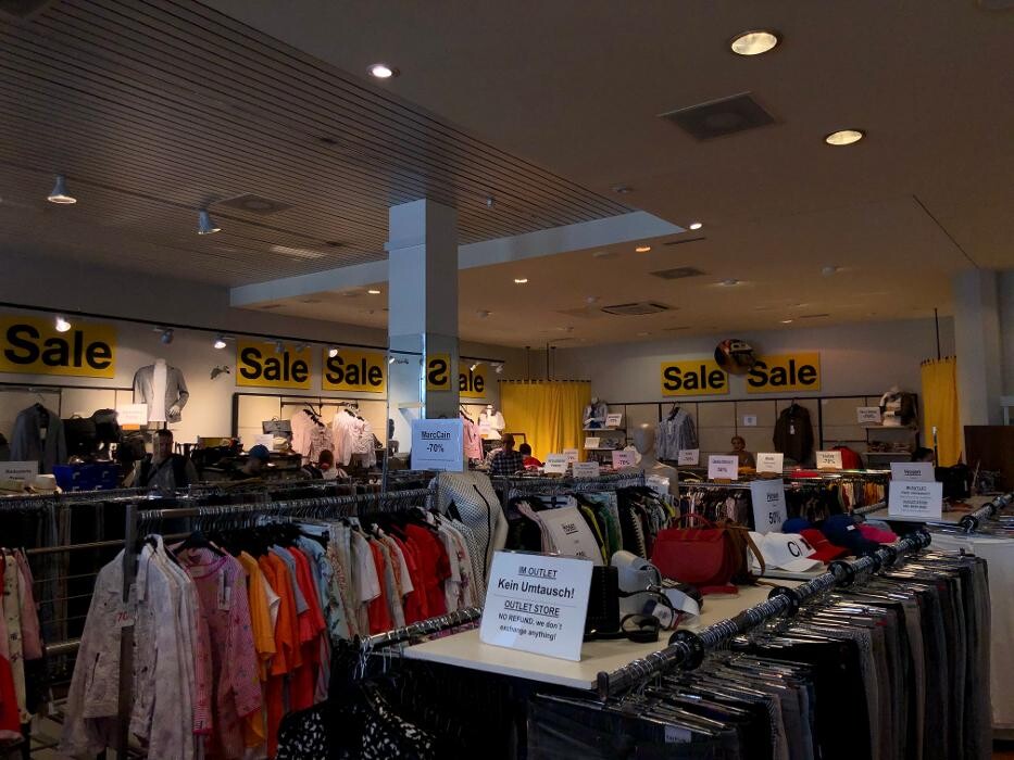 Bilder BAYARD CO LTD OUTLET