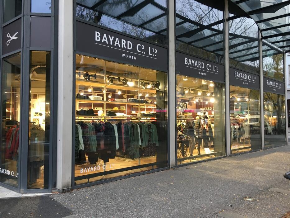 Bilder BAYARD CO LTD WOMEN