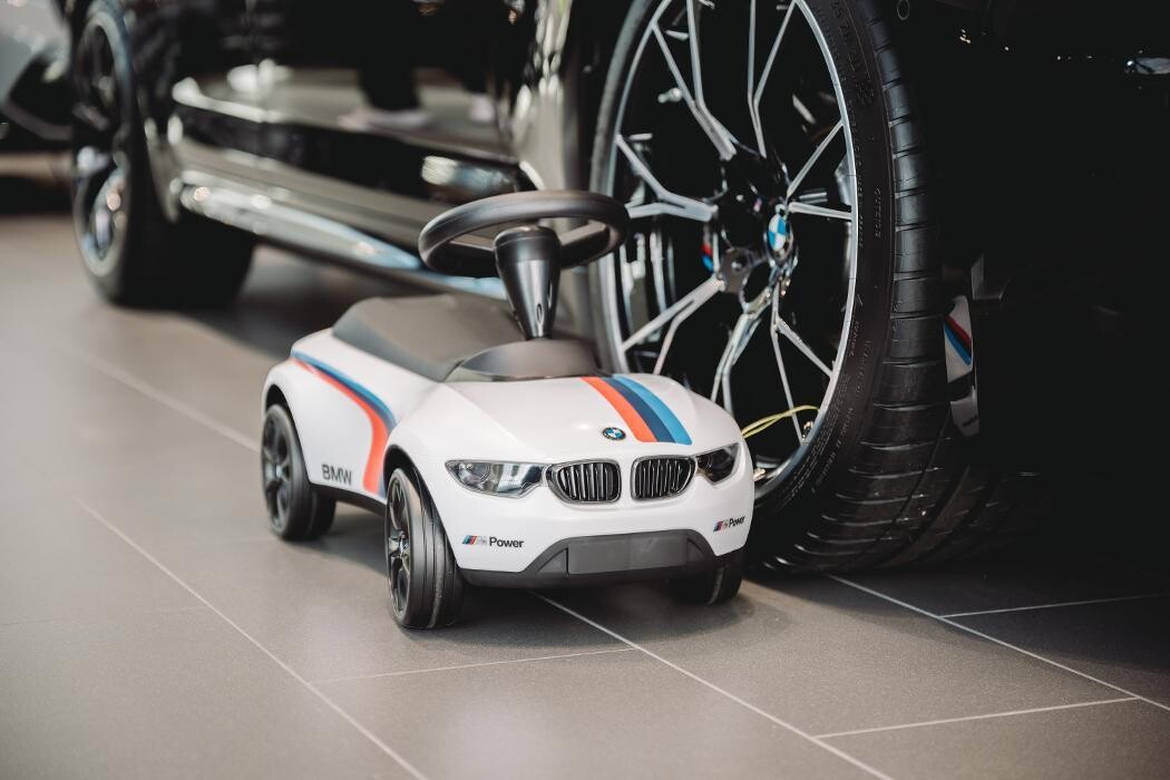 Bilder DIMAB Payerne - Concessionnaire BMW, ALPINA et Point Service MINI