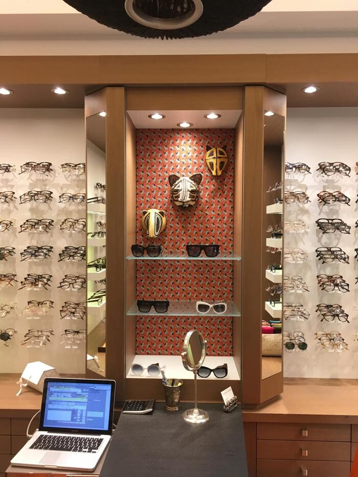 Bilder Fouchault l'Opticien : Montures originales et marques exclusives