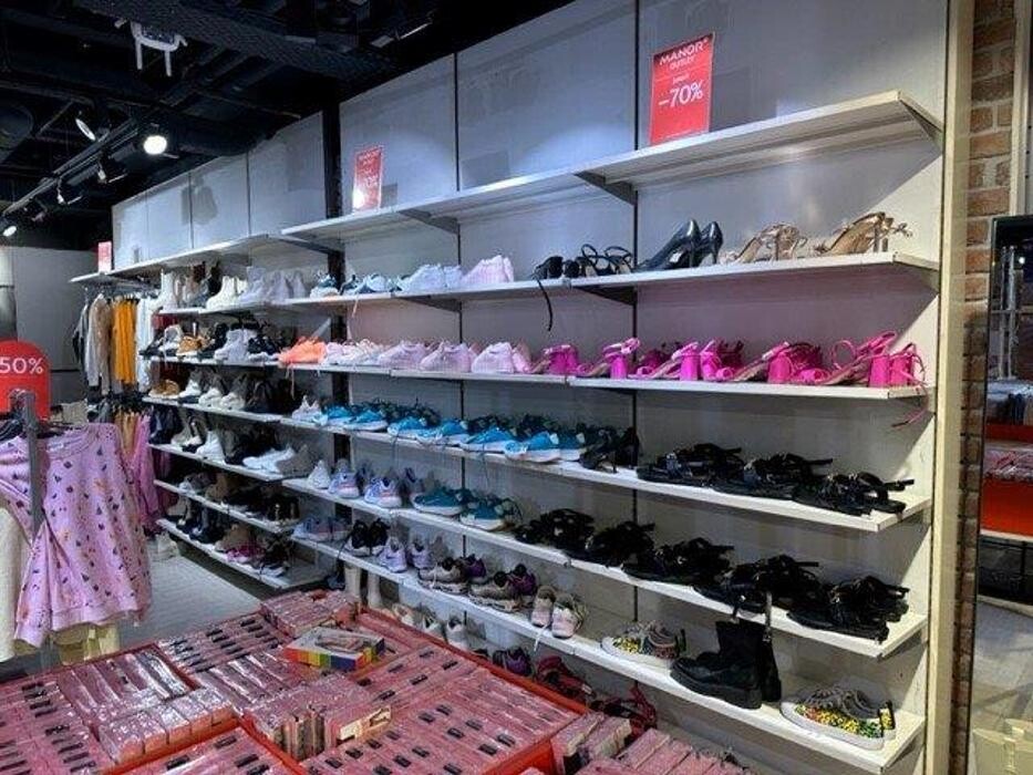 Bilder MANOR Outlet Genève