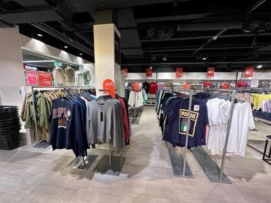Bilder MANOR Outlet Genève