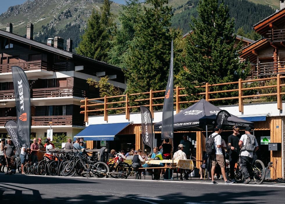 Bilder Backside Verbier | Ski & Snowboard Shop