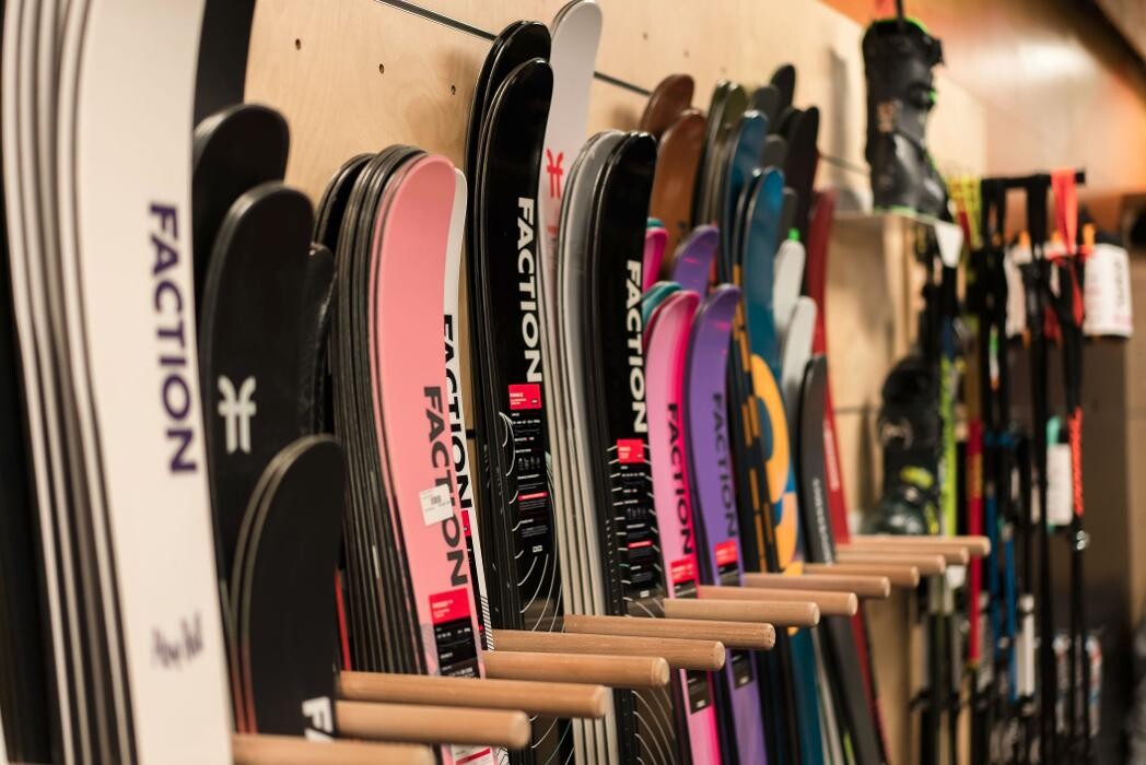 Bilder Backside Verbier | Ski & Snowboard Shop