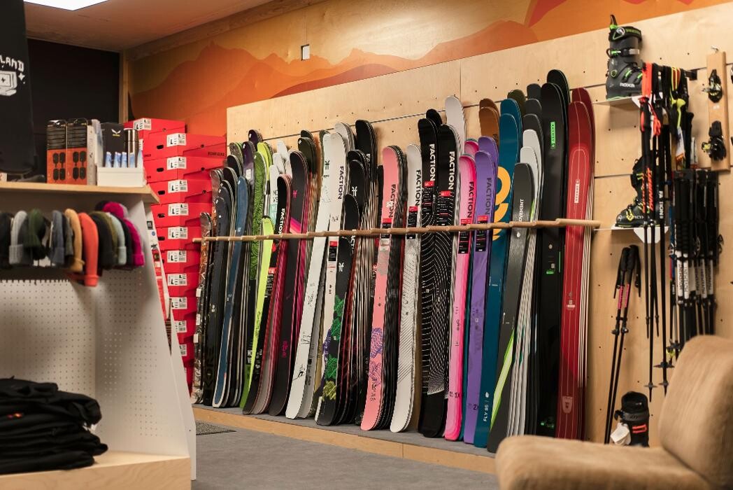 Bilder Backside Verbier | Ski & Snowboard Shop