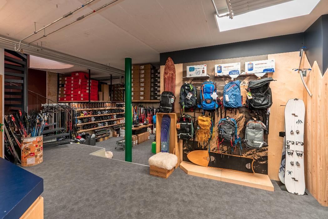 Bilder Backside Verbier | Ski & Snowboard Shop