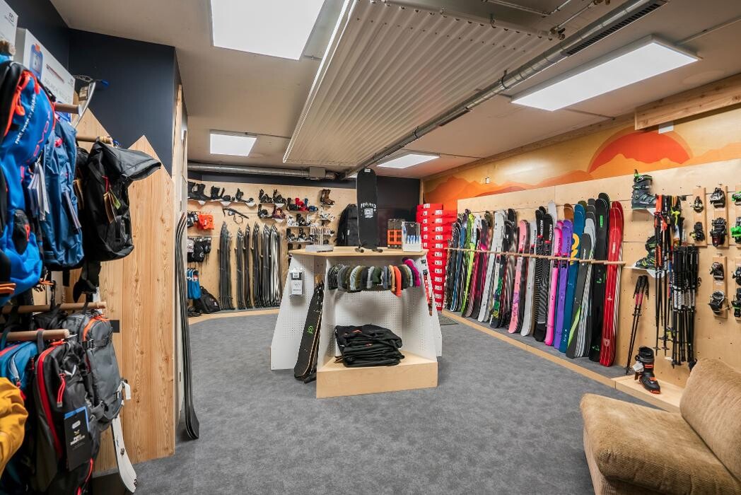 Bilder Backside Verbier | Ski & Snowboard Shop