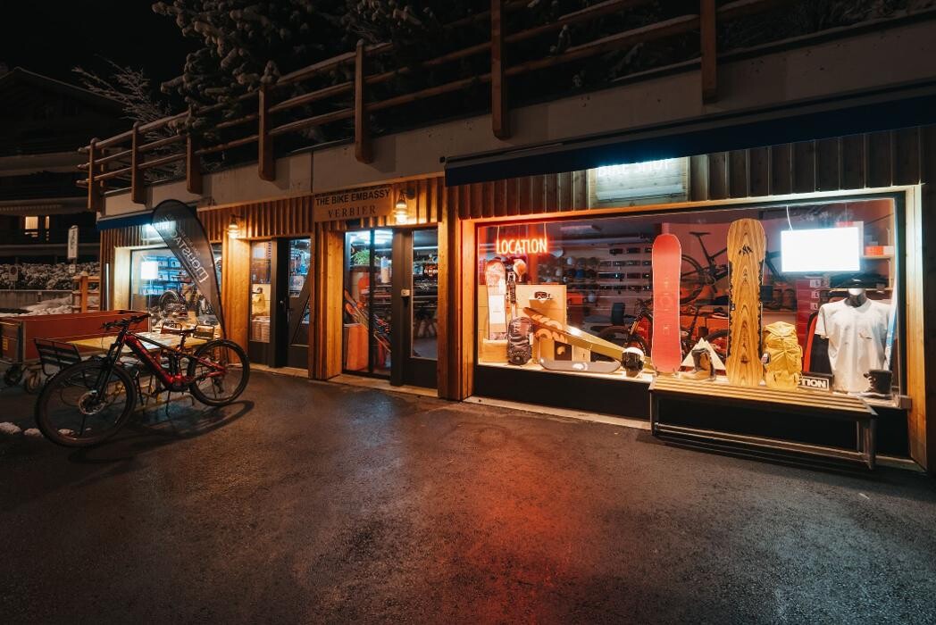 Bilder Backside Verbier | Ski & Snowboard Shop