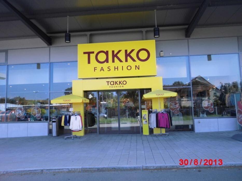 Bilder TAKKO FASHION Wetzikon