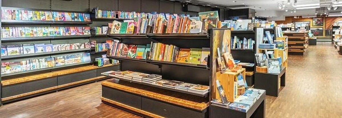 Bilder Transa Books ZH by Orell Füssli