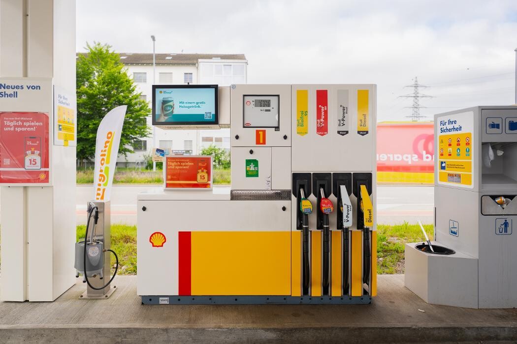 Bilder Shell Recharge Charging Station