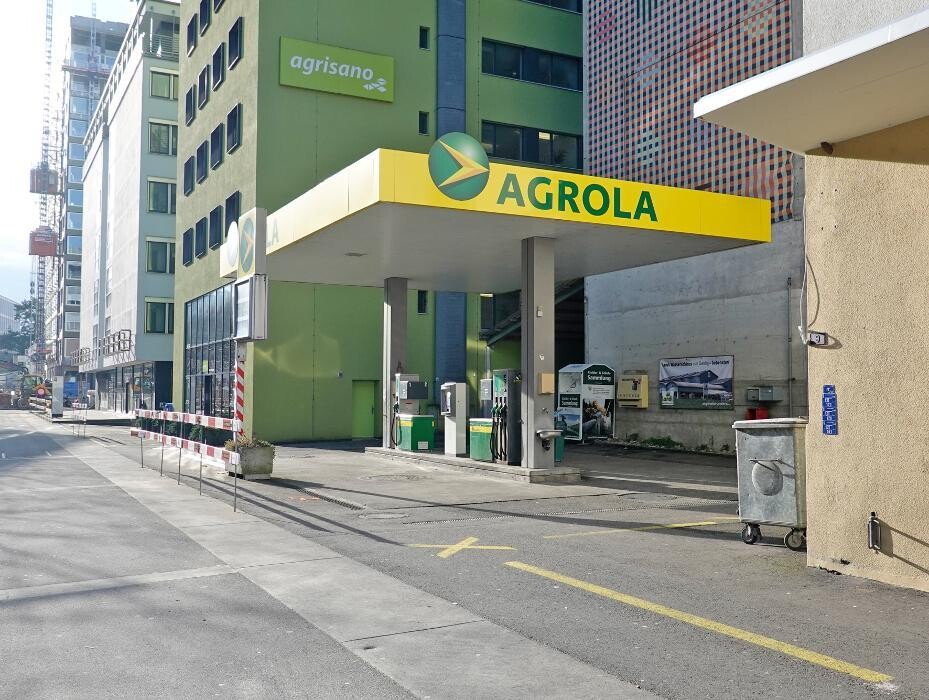 Bilder AGROLA