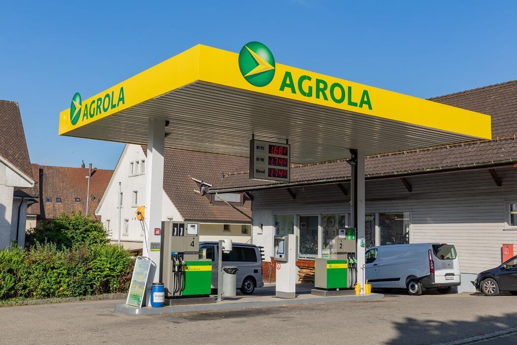 Bilder AGROLA